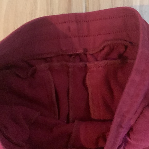 Alphalete Red Sweatpants - Picture 5 of 13